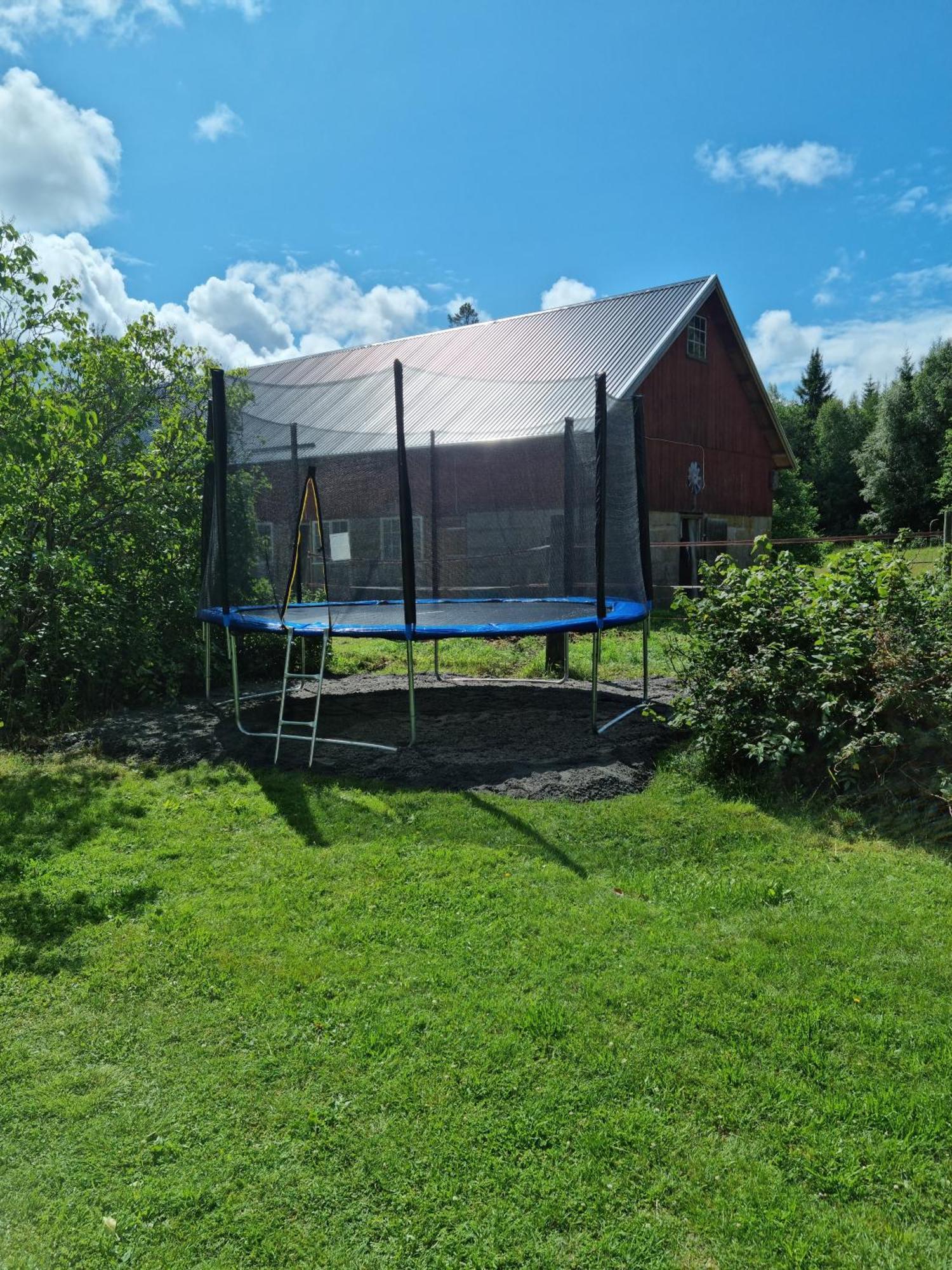 Charmigt Hus Pa Landet Naera Till Bad Strömstad エクステリア 写真